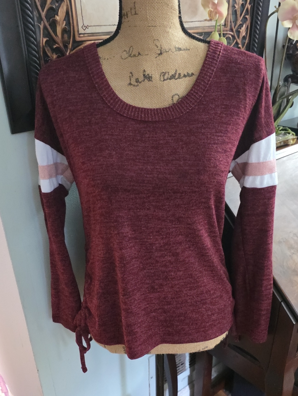 No Boundaries Maroon Knit Pullover with White and Blush Sleeve Stripes